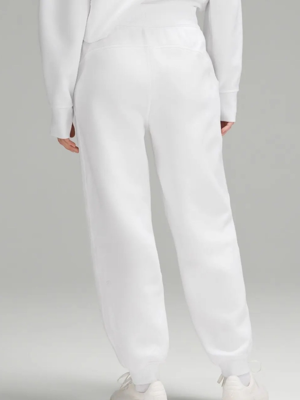 Lululemon Scuba High-Rise Relaxed Joggers Full Length in White - Picture 3 of 8